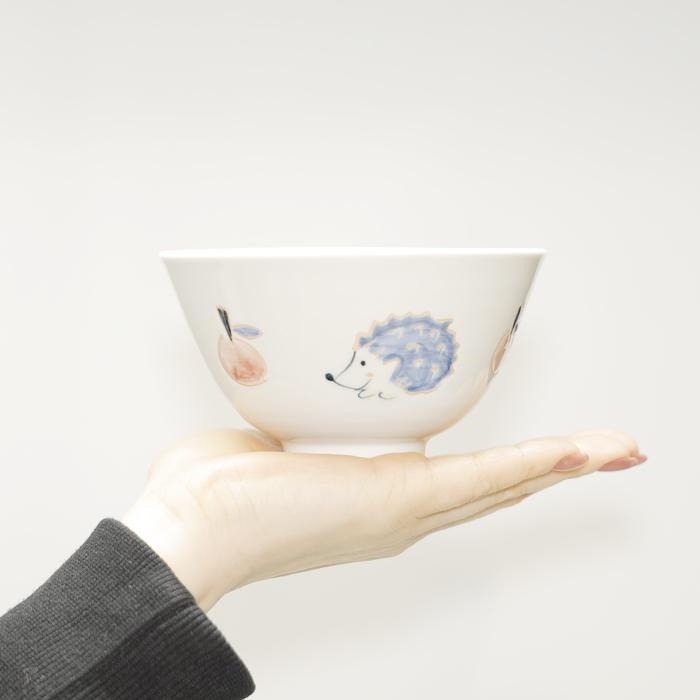 砥部焼 アサガオ茶碗 ハリネズミ おしゃれ かわいい 飯碗 動物 陶器 和食器 窯元 輝山窯 kizan-201 | 6枚目